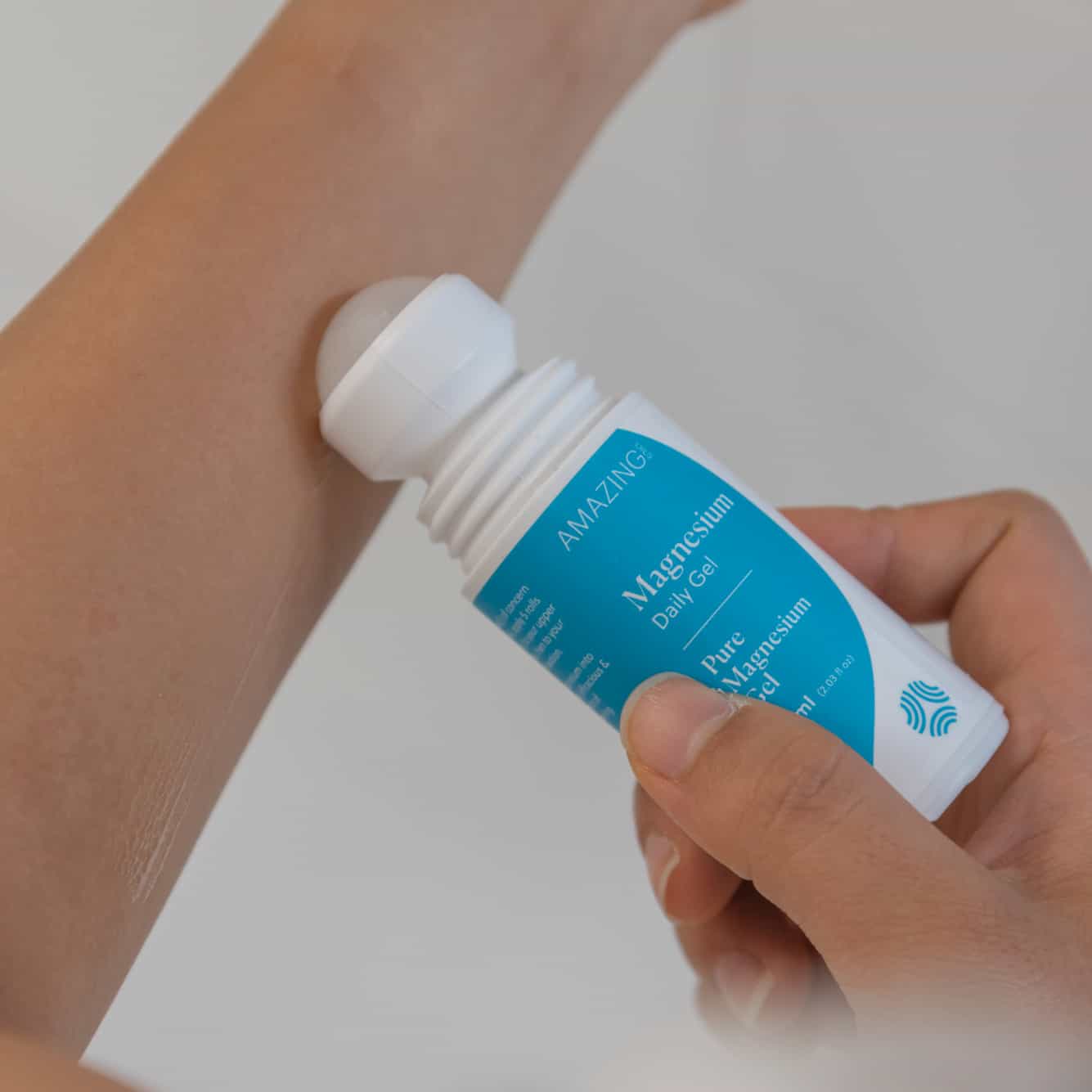 Amazing Oils Pure Magnesium Gel Pain Relief Roll-On (60ml)