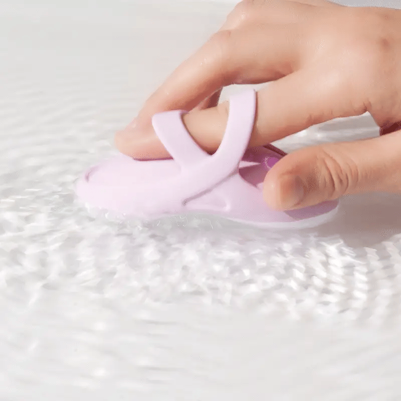 Svakom Echo 2 Flexible Finger or Panty Vibrator - Sky Blue (App-Controlled)